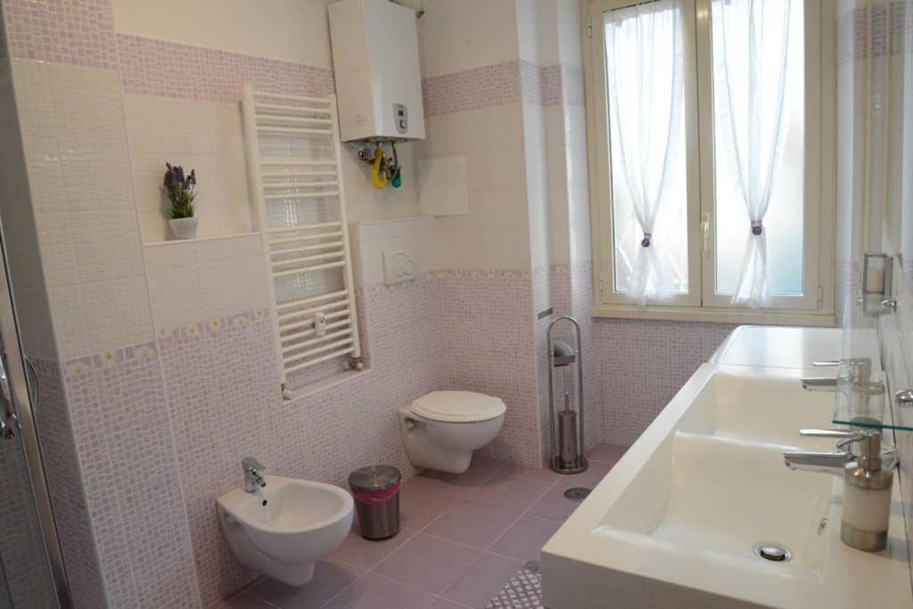ローマA Casa Di Rosaアパートメント エクステリア 写真